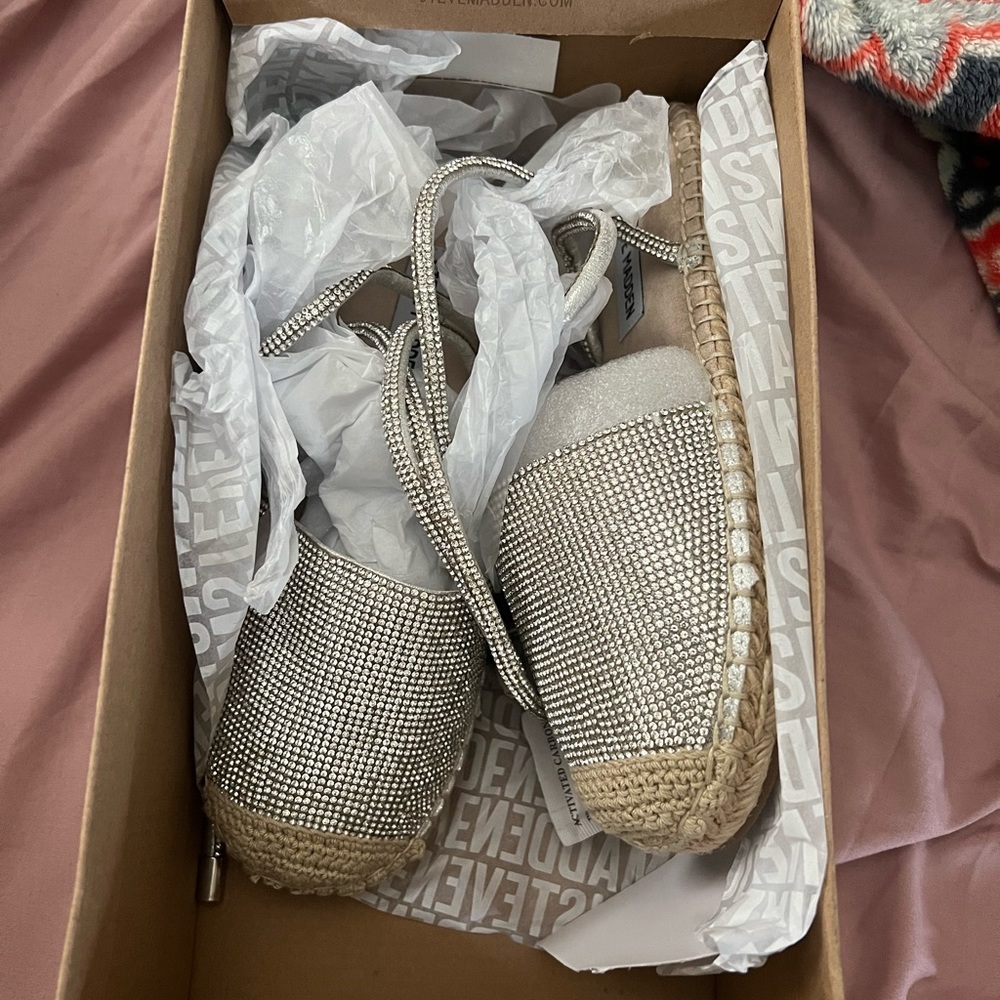 Rhinestone Steve Madden Tessa shoes in size 6